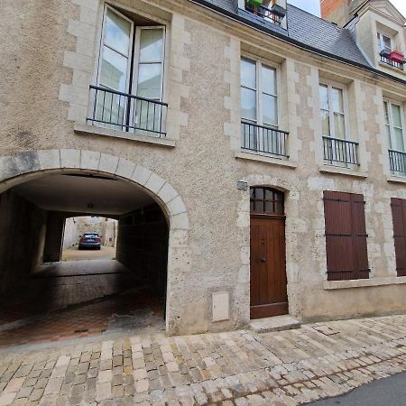 Apartamento Le Saint Jean et son parking privée Blois Exterior foto