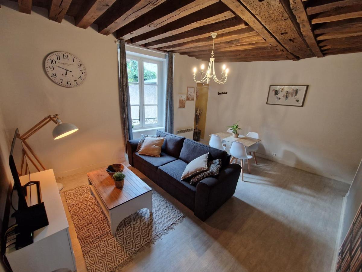 Apartamento Le Saint Jean et son parking privée Blois Exterior foto