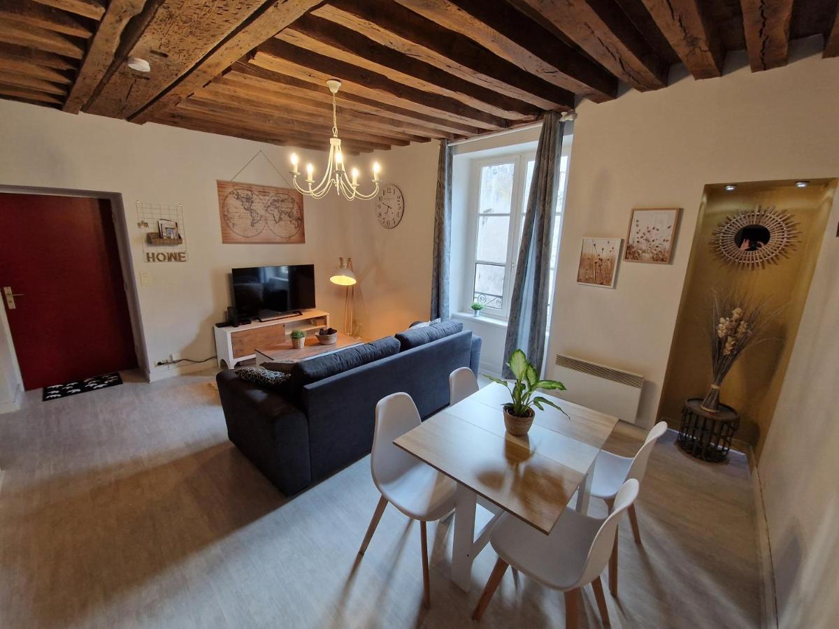 Apartamento Le Saint Jean et son parking privée Blois Exterior foto