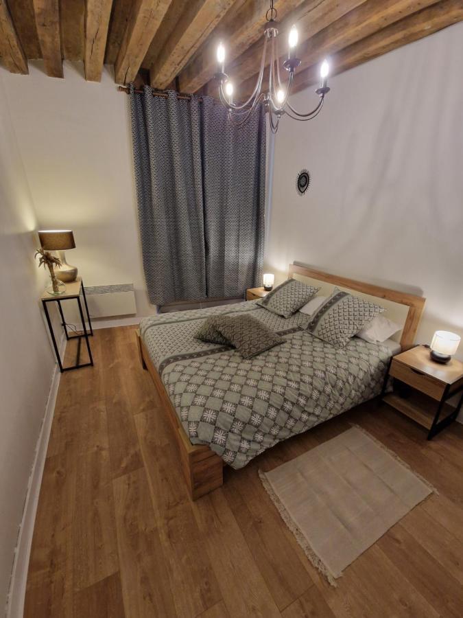 Apartamento Le Saint Jean et son parking privée Blois Exterior foto