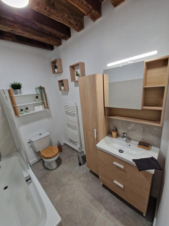 Apartamento Le Saint Jean et son parking privée Blois Exterior foto
