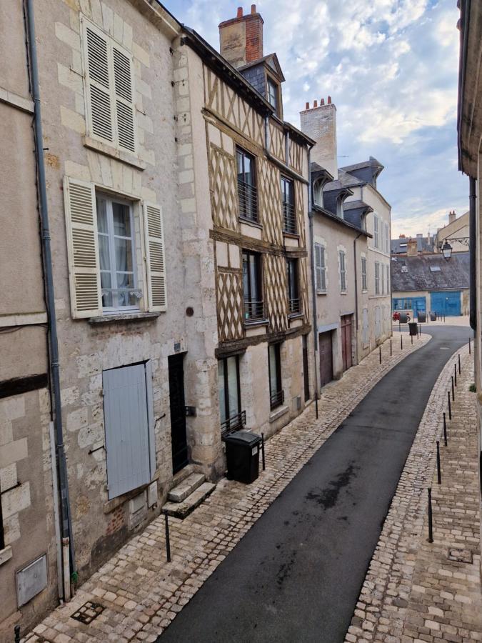 Apartamento Le Saint Jean et son parking privée Blois Exterior foto